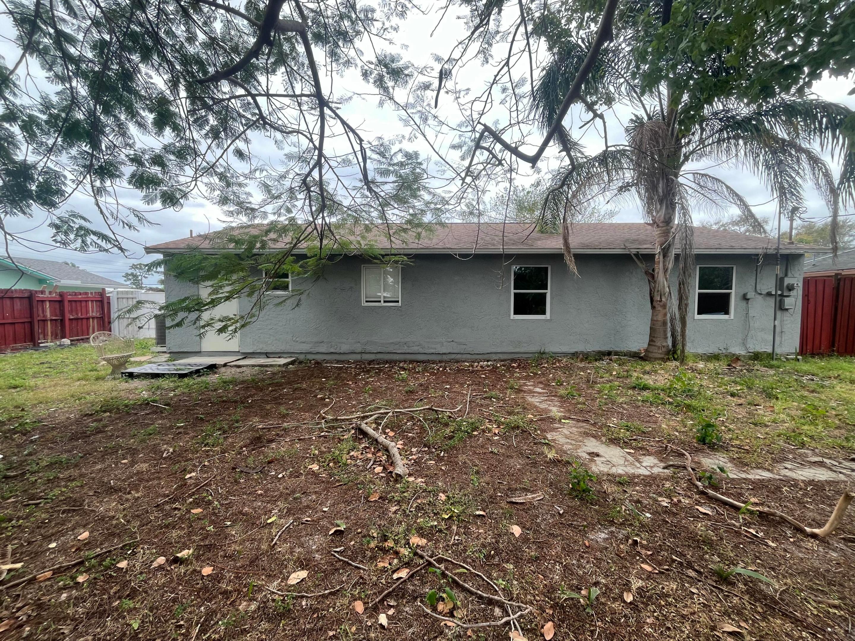 PORT ST LUCIE SECTION 24 - Residential
