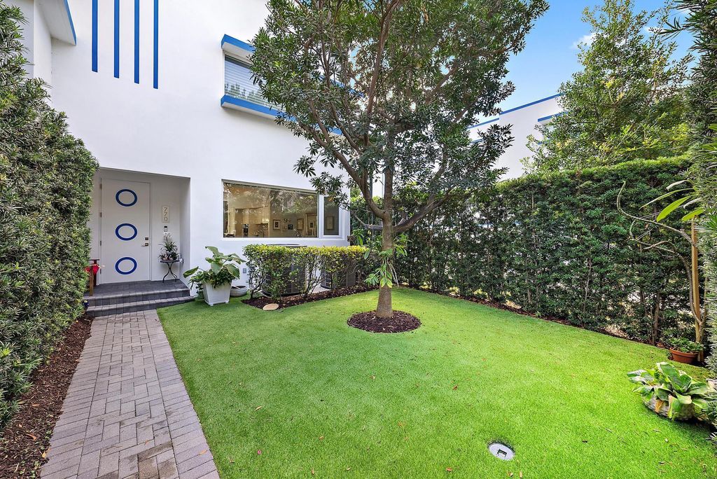 Photo of 770 N Street, West Palm Beach, FL 33401 (MLS # B26002800)