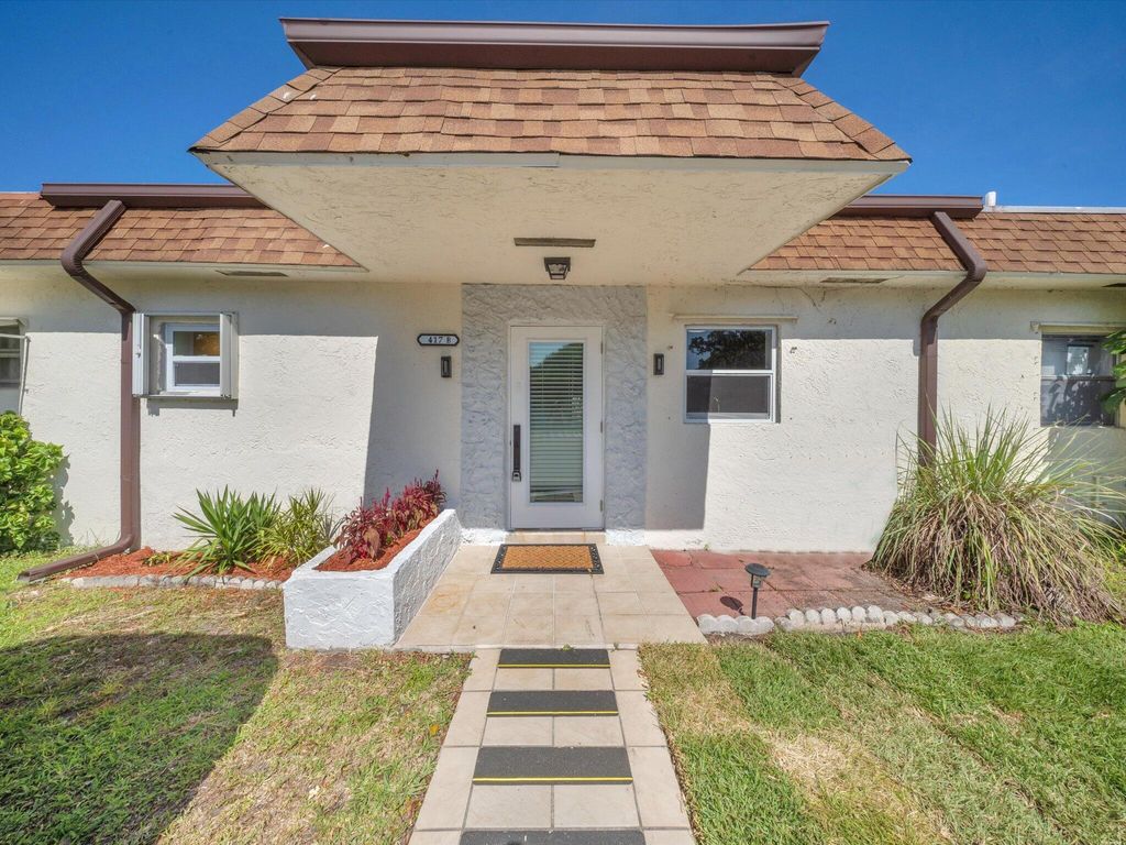 Photo of 417 SW Natura Avenue #B, Deerfield Beach, FL 33441 (MLS # B26027237)