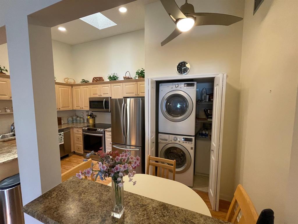 OAKWOOD II - Residential