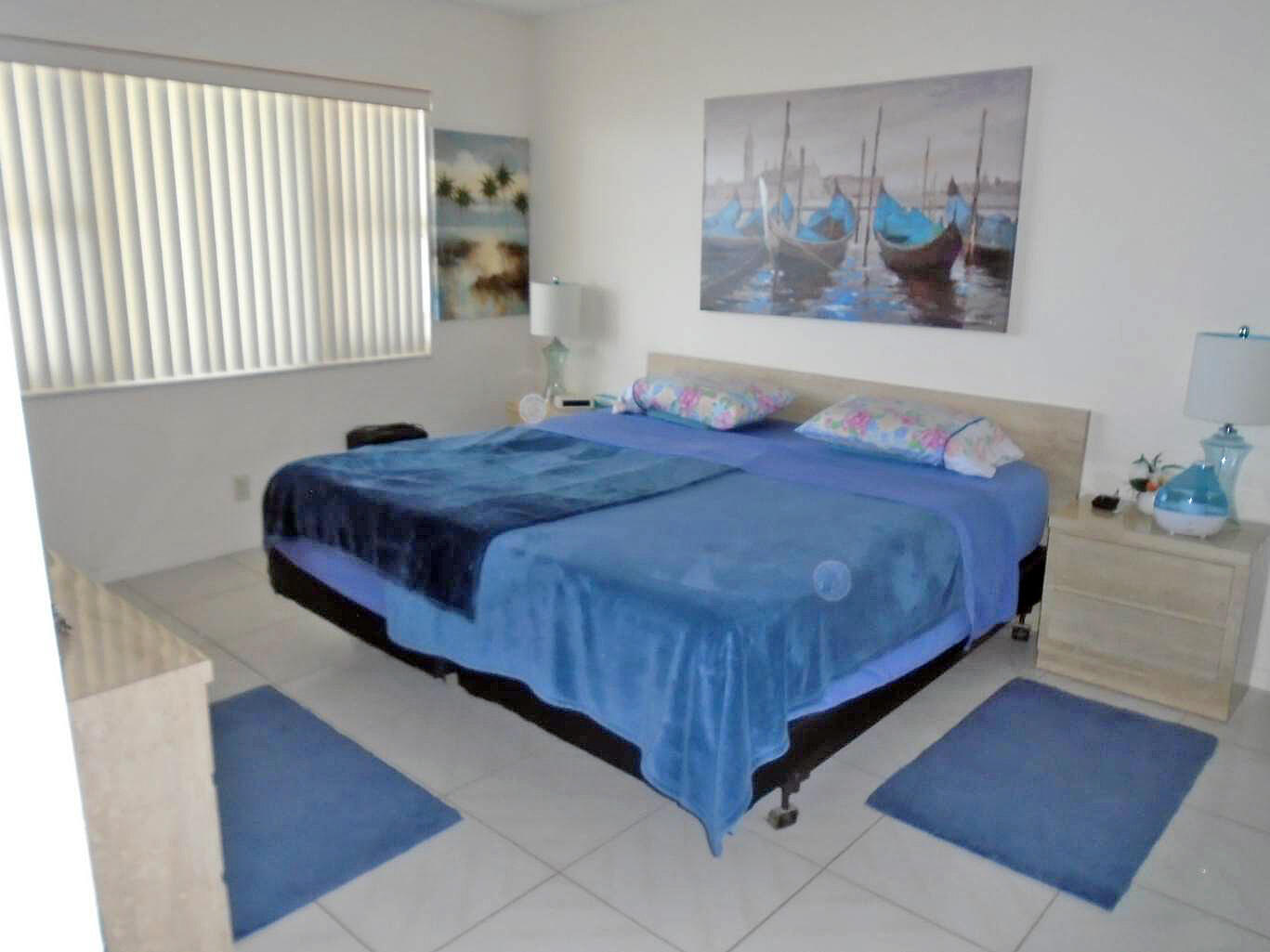 OCEAN SOUNDS CONDO - Residential