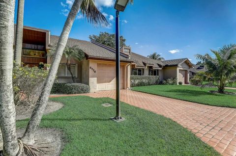 A home in Lake Worth