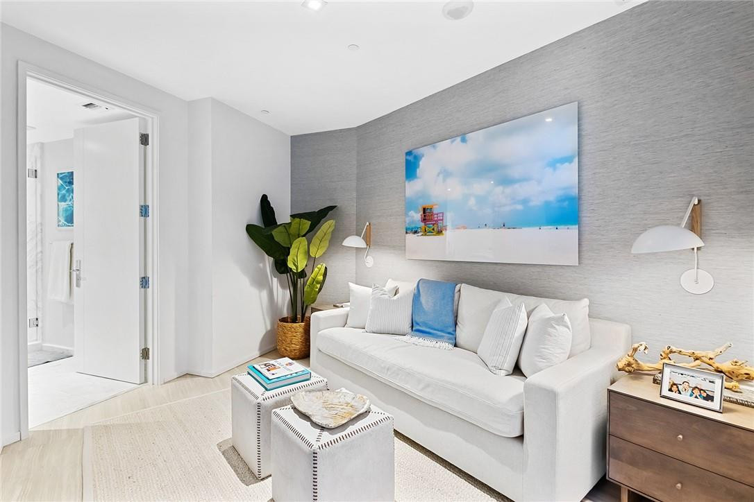 Paramount - Residential