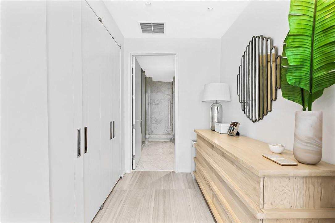 Paramount - Residential