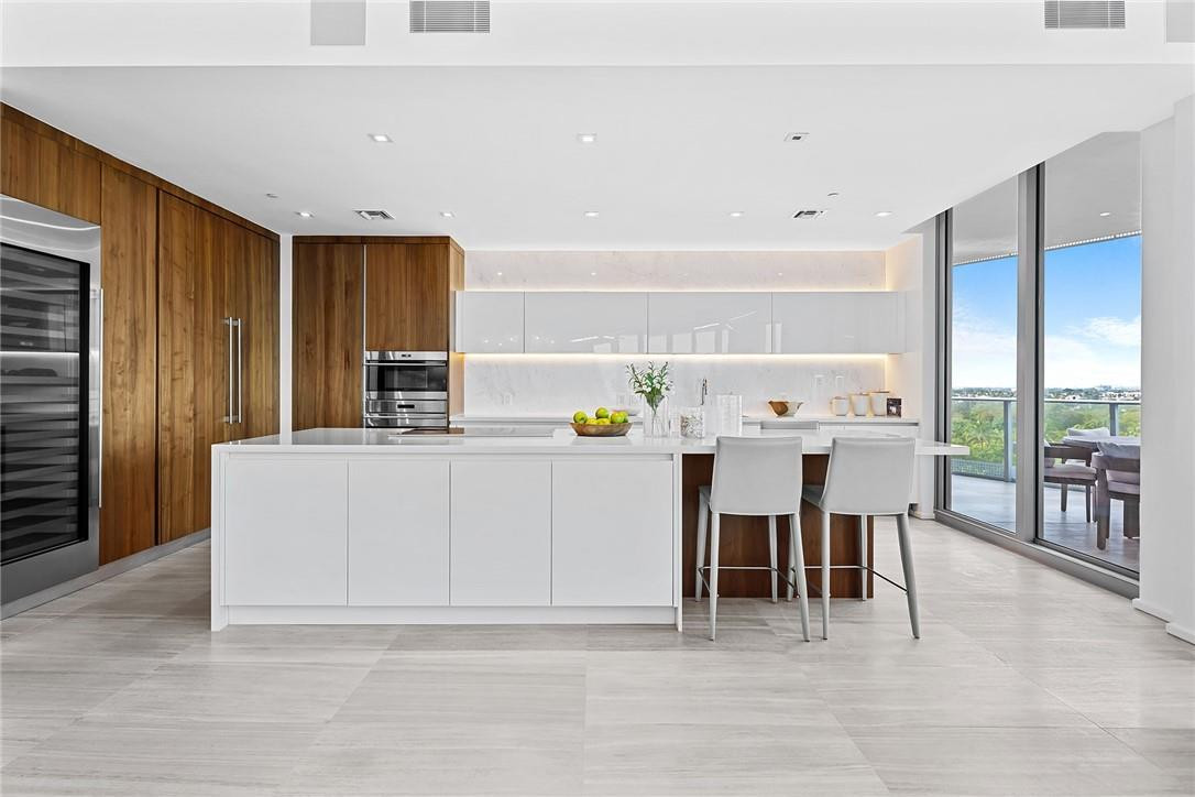 Paramount - Residential