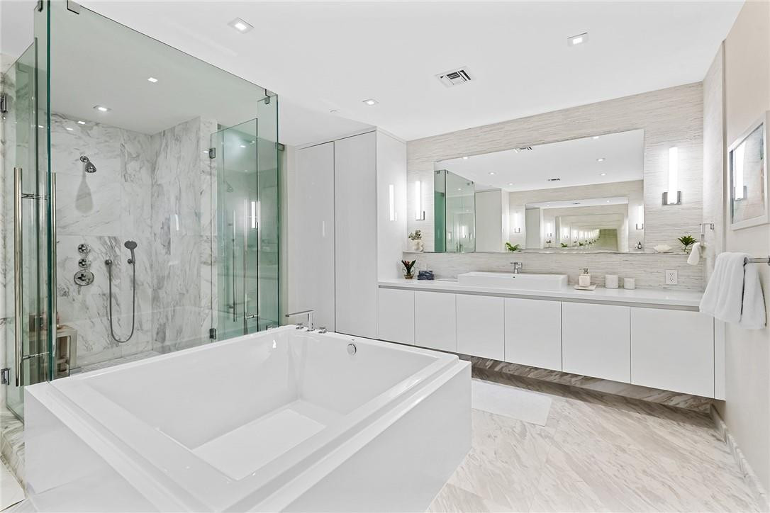 Paramount - Residential