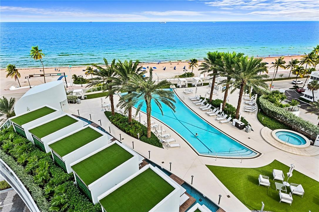 Paramount - Residential