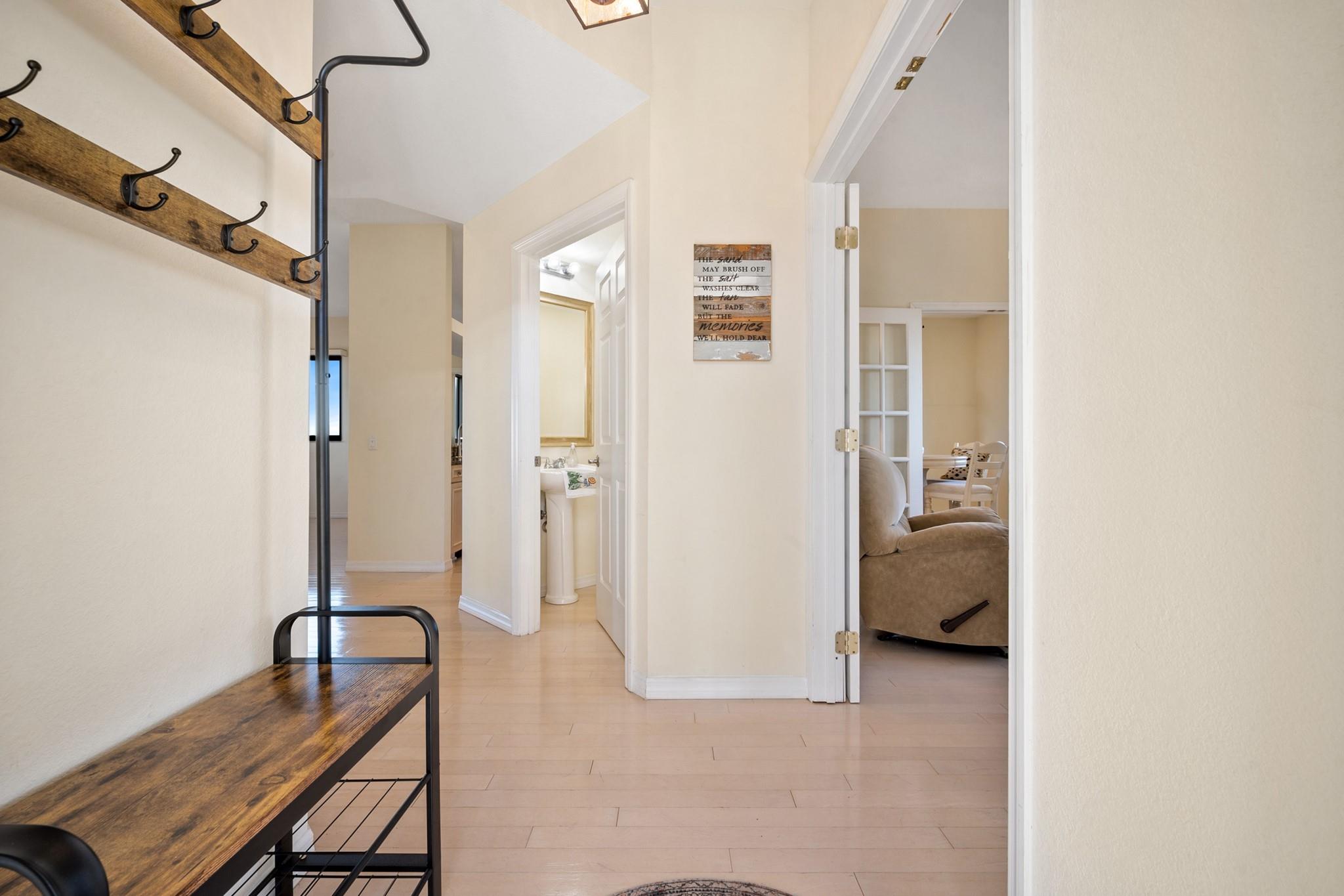 370 Golfview Rd 604