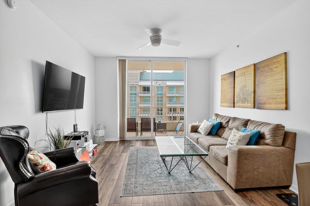 Photo of 700 E Boynton Beach Boulevard #Lph 07, Boynton Beach, FL 33435 (MLS # R11124556)