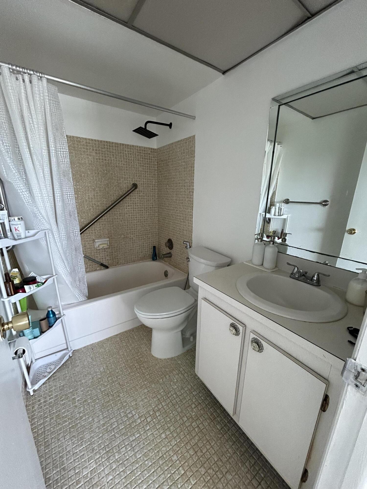 ROYAL PARK GARDENS I-B CONDO - Residential