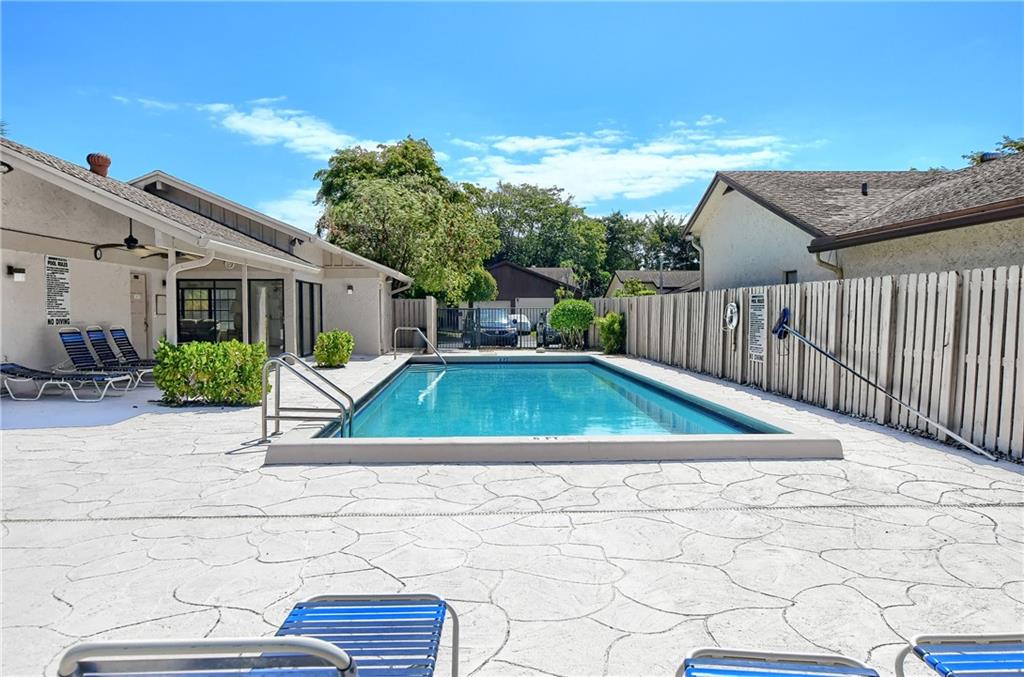 Arbor Wood Villas - Residential