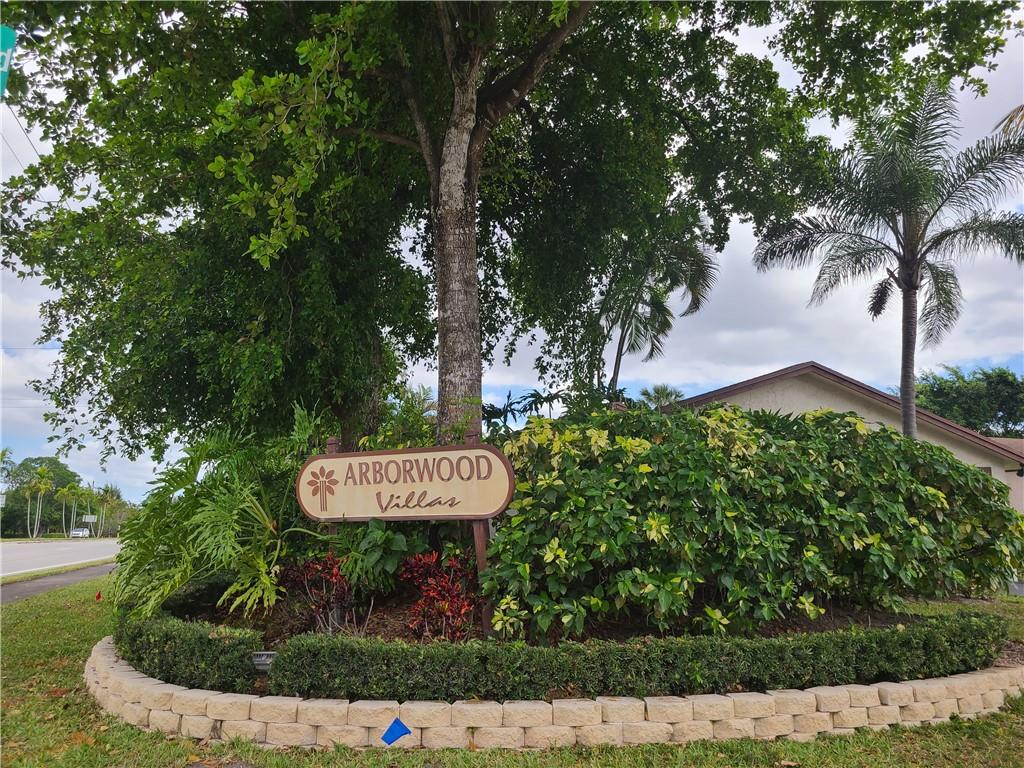 Arbor Wood Villas - Residential