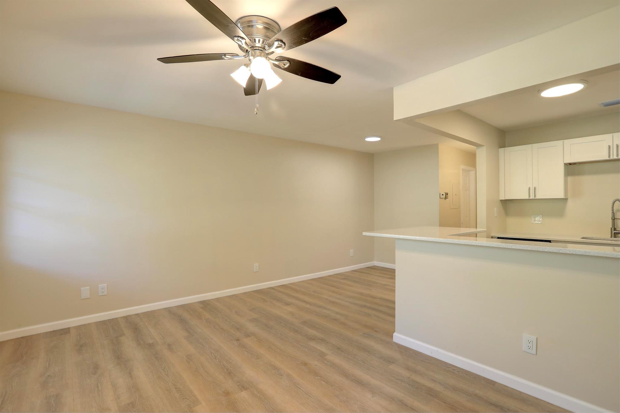 VISTA GARDENS F/K/A VISTA - Residential Lease