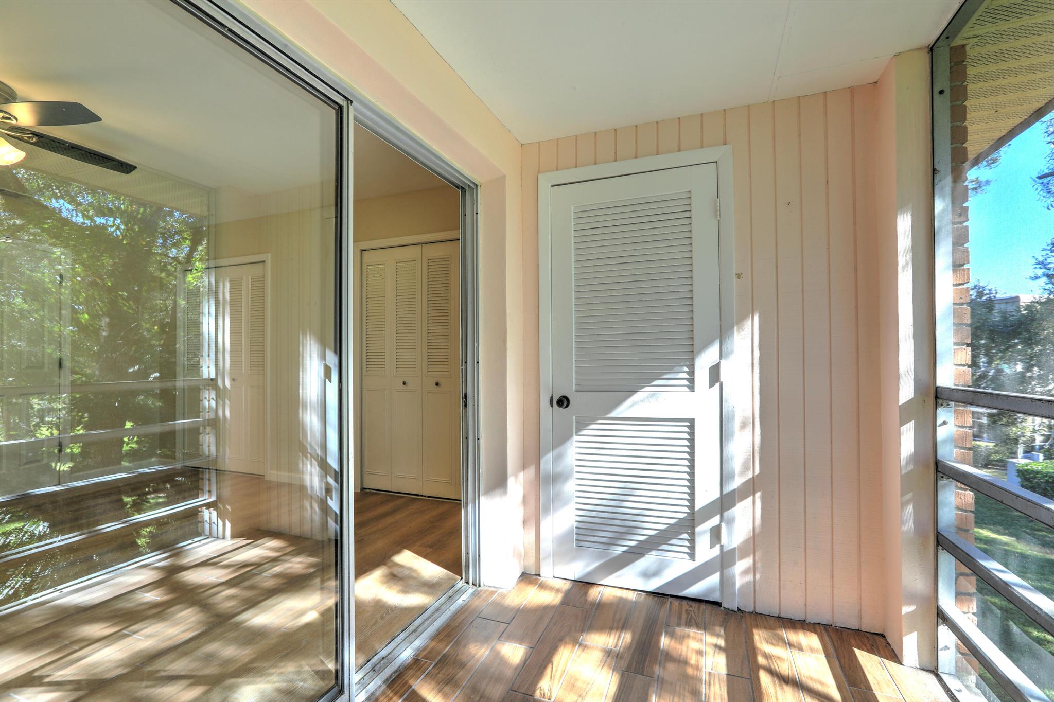 VISTA GARDENS F/K/A VISTA - Residential Lease