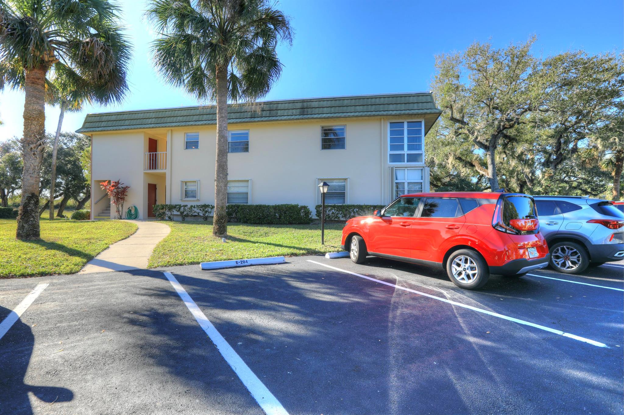 VISTA GARDENS F/K/A VISTA - Residential Lease