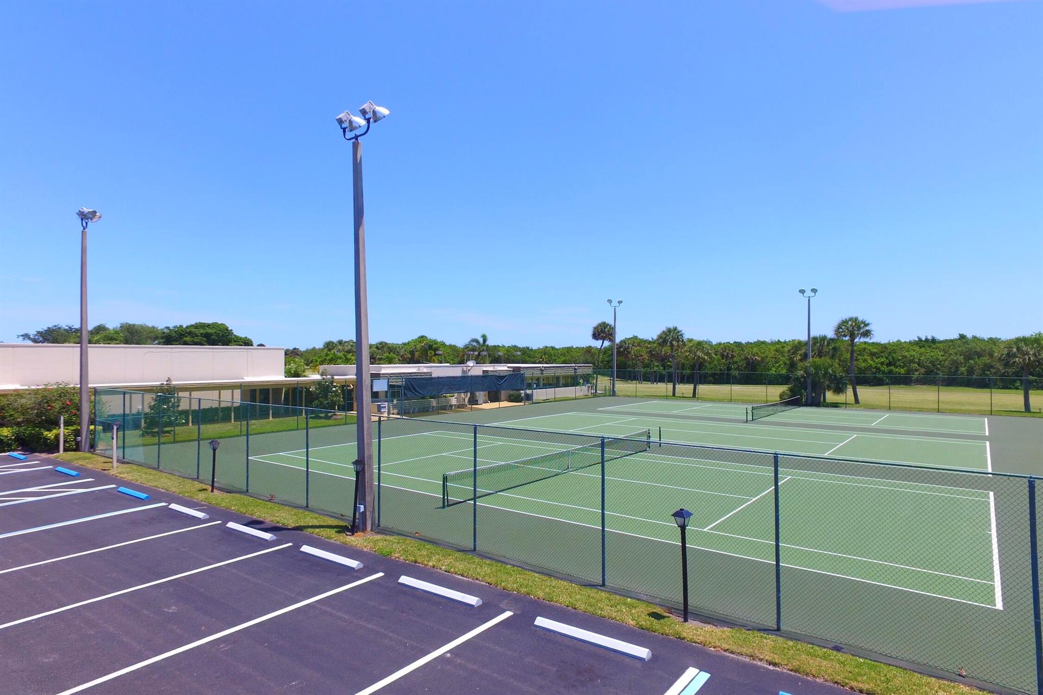 VISTA GARDENS F/K/A VISTA - Residential Lease