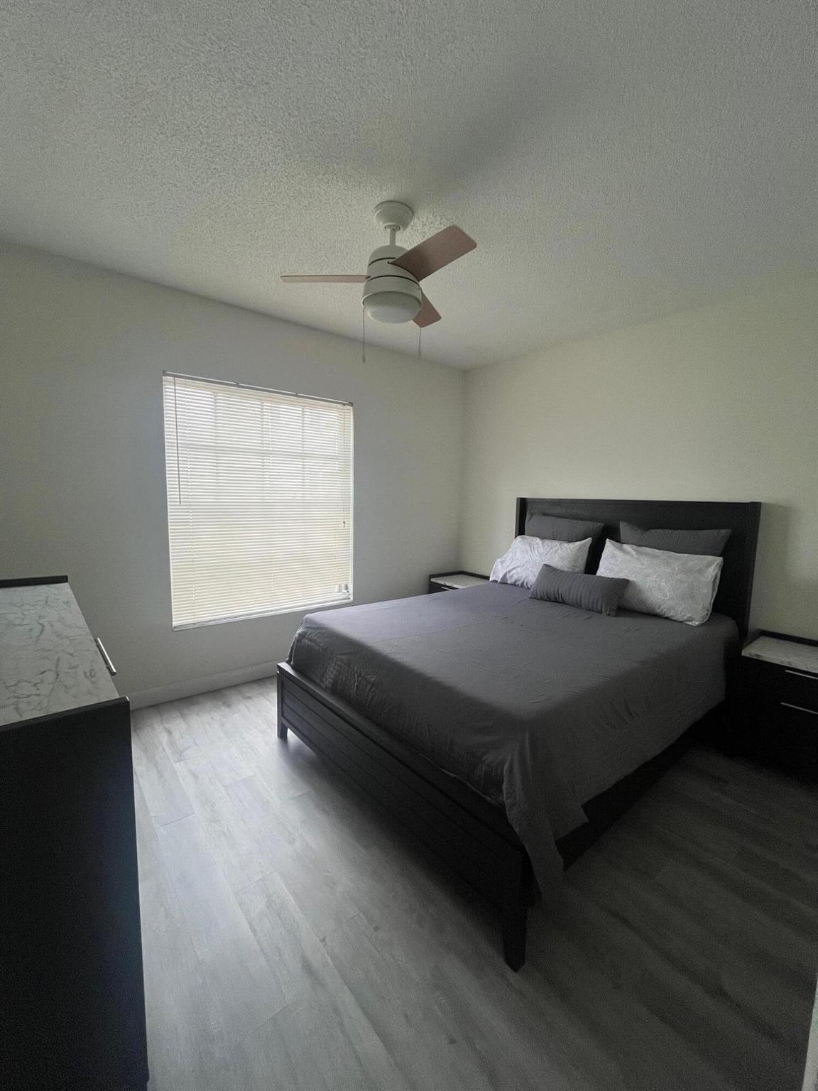 IMPERIAL POINT COLONNADES - Residential Lease