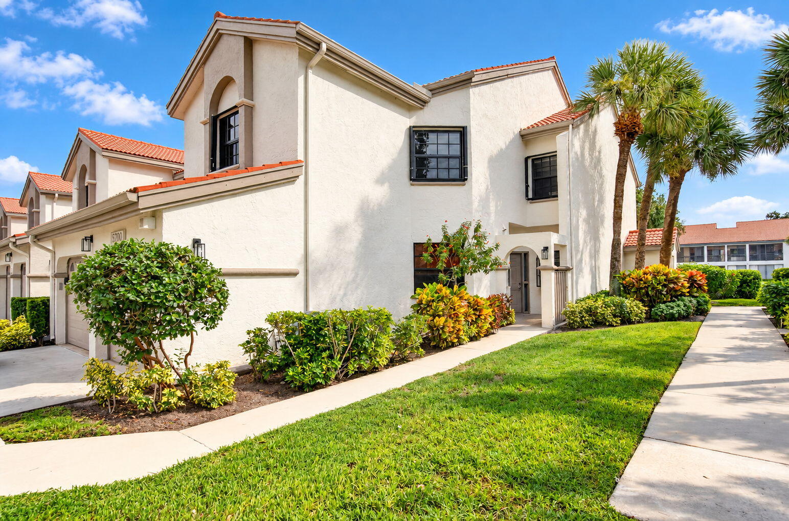 5290 Europa Drive E