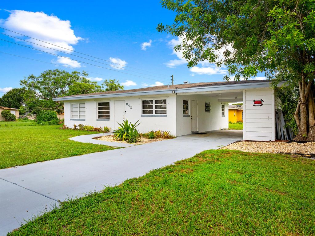 Photo of 640 Beach Avenue, Port Saint Lucie, FL 34952 (MLS # R11099755)