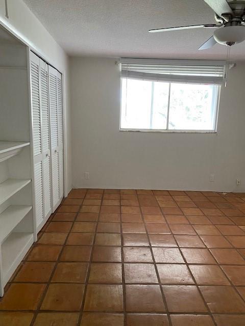 DEERFIELD LAKE - Residential