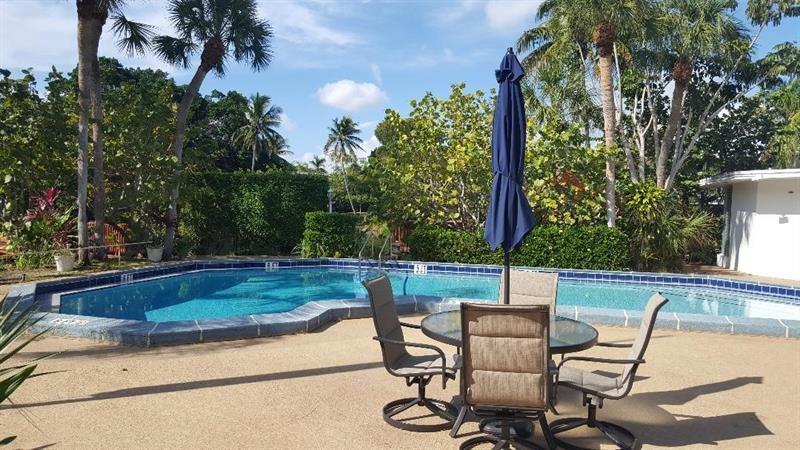 DEERFIELD LAKE - Residential