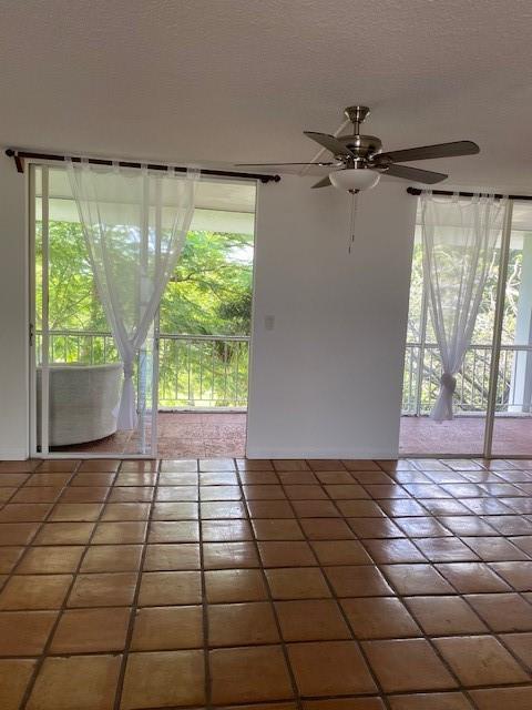 DEERFIELD LAKE - Residential