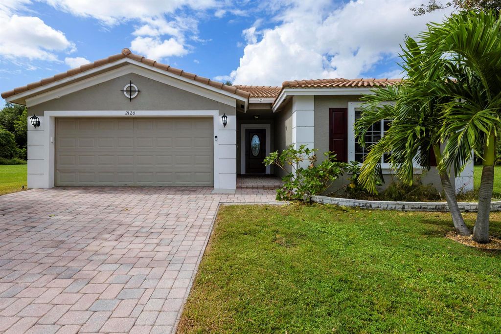 Photo of 2120 SW Marblehead Way, Port Saint Lucie, FL 34983 (MLS # R11082919)