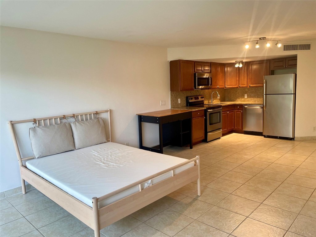 The Racquet Club Phase 1 - Residential