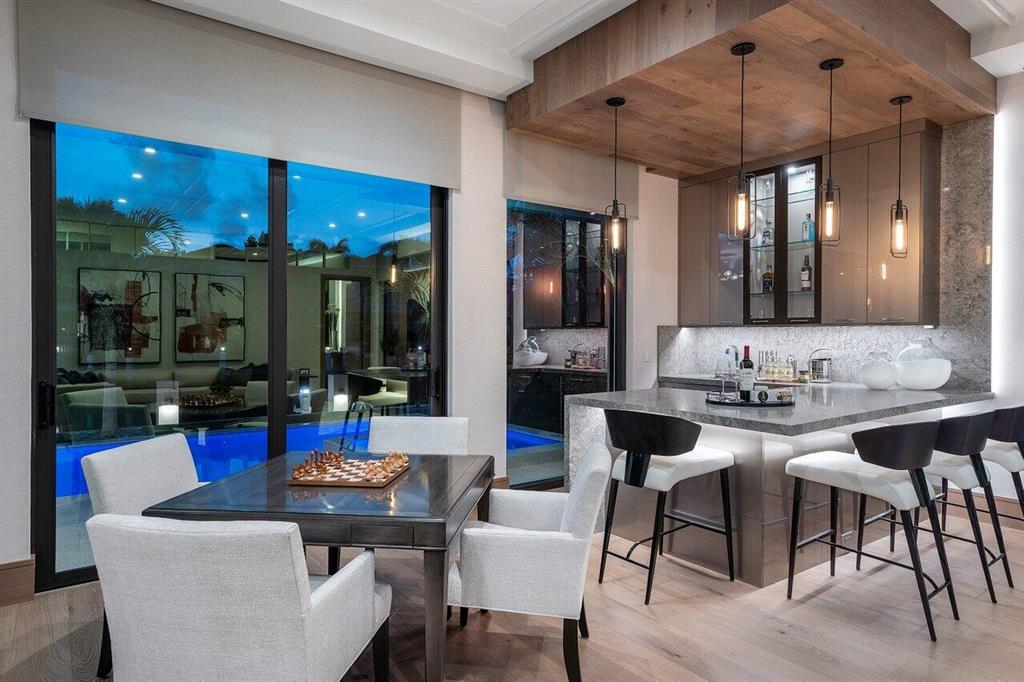 LAKE ROGERS ISLE UNIT A - Residential