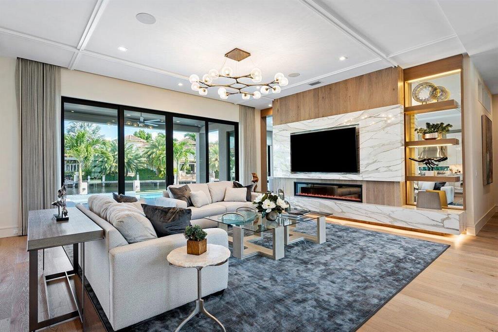 LAKE ROGERS ISLE UNIT A - Residential