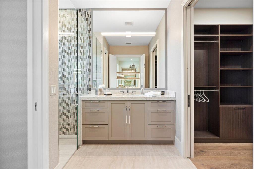 LAKE ROGERS ISLE UNIT A - Residential