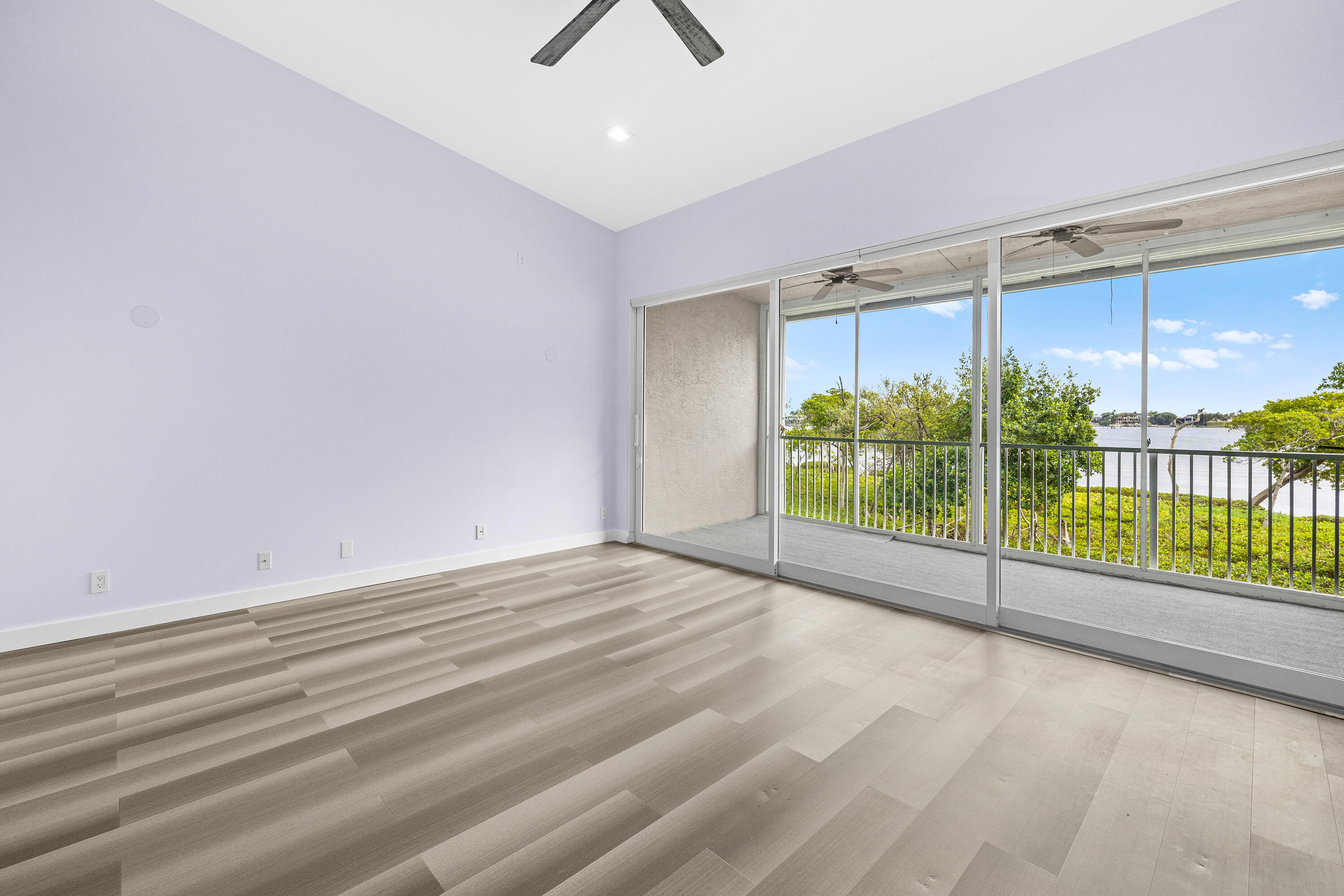 LAKESHORE NORTH - Residential