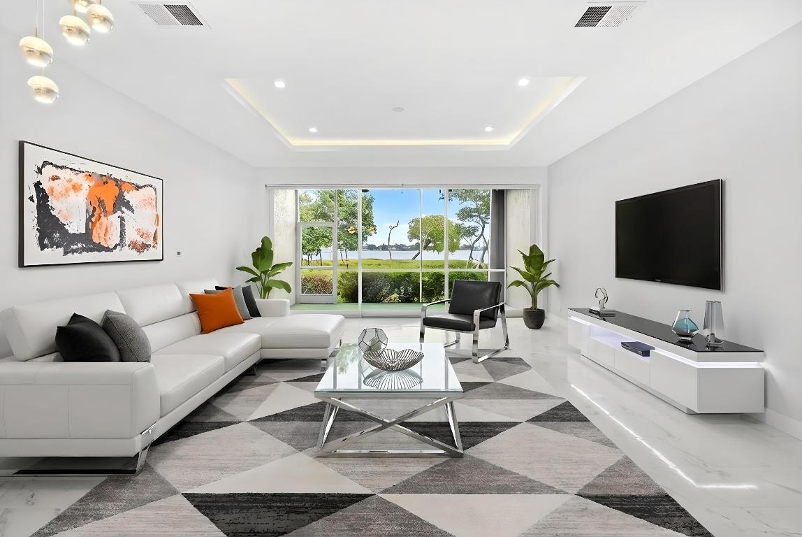 88 N Lakeshore Drive