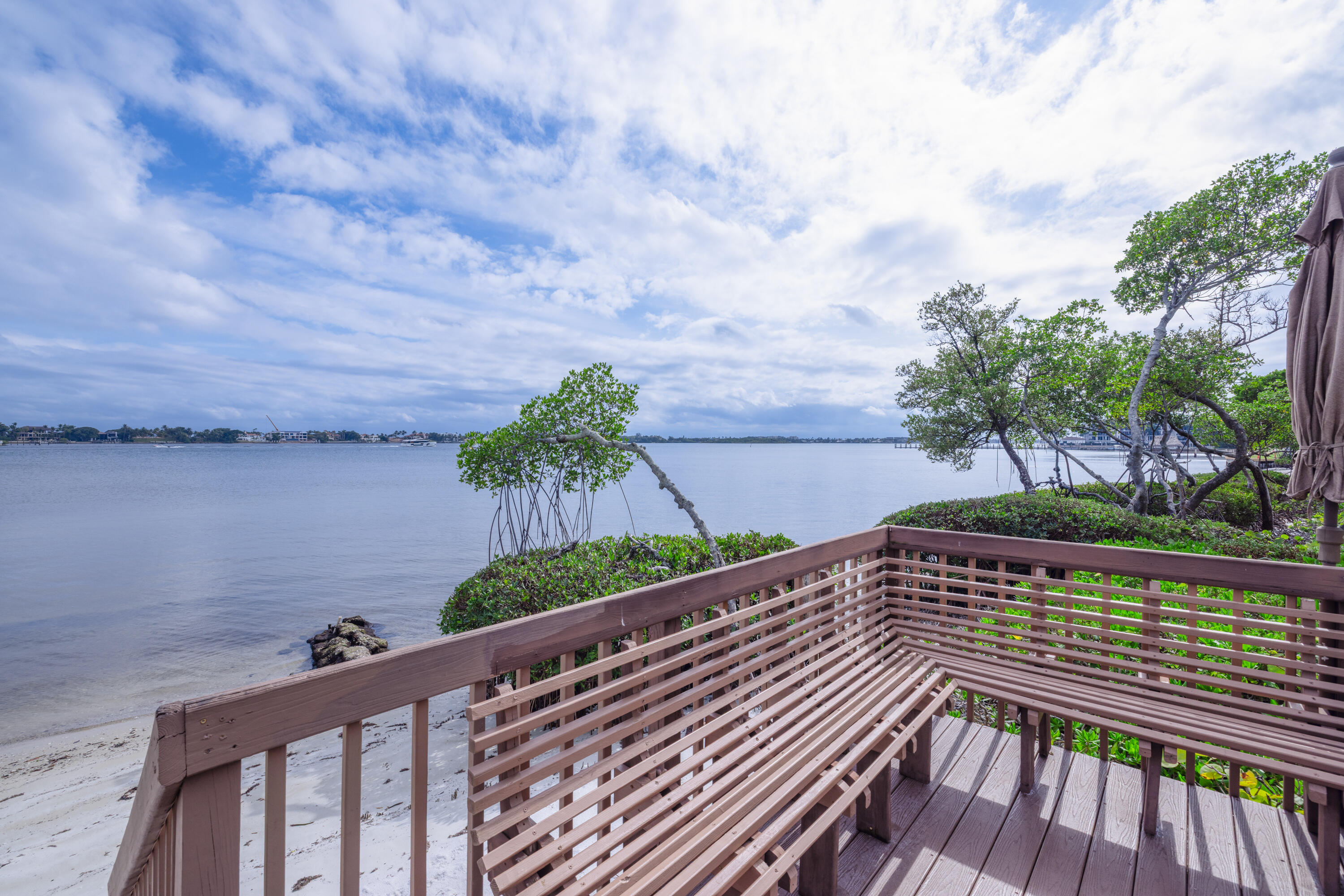 LAKESHORE NORTH - Residential