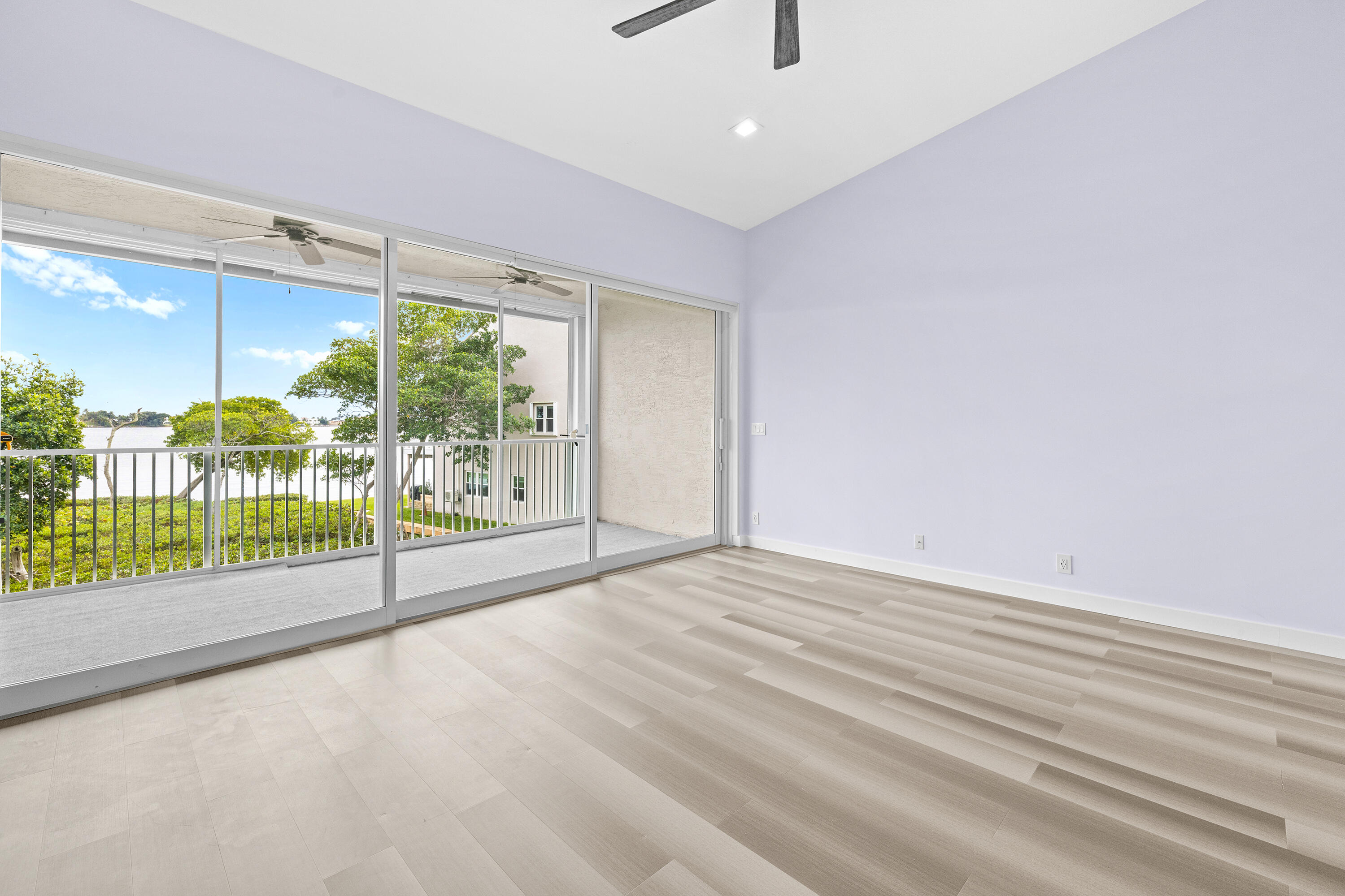 LAKESHORE NORTH - Residential
