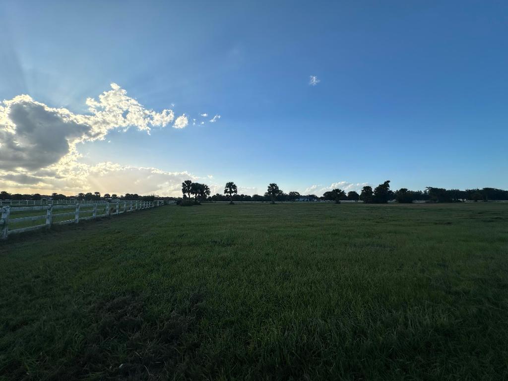 CARLTON COUNTY ESTATES - Land