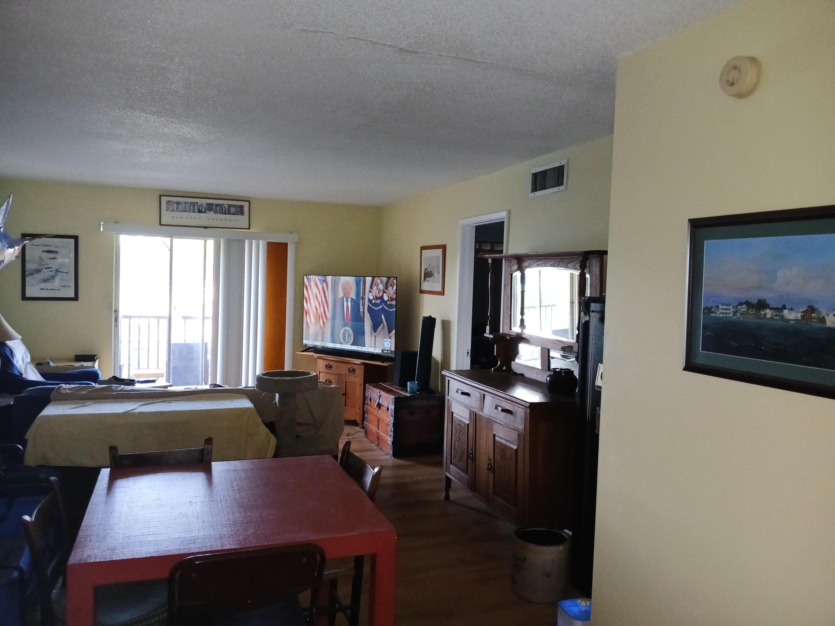 2601 NE 14th St Causeway 233