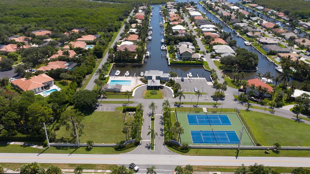 SOUNDINGS PLAT OF THE AND REPLAT OF BLOCK 6 & 7 - Residential