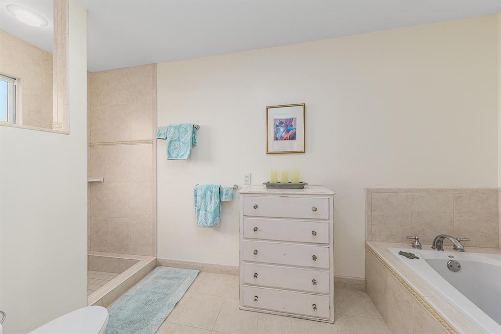 SOUNDINGS PLAT OF THE AND REPLAT OF BLOCK 6 & 7 - Residential