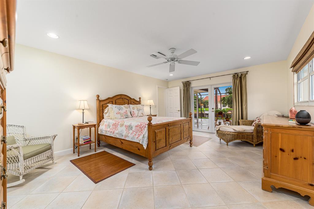 SOUNDINGS PLAT OF THE AND REPLAT OF BLOCK 6 & 7 - Residential