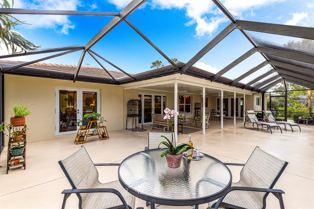 SOUNDINGS PLAT OF THE AND REPLAT OF BLOCK 6 & 7 - Residential