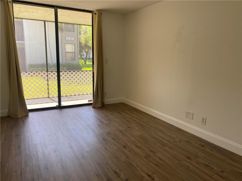 Villas At Meadow Lakes Co - Residential Lease