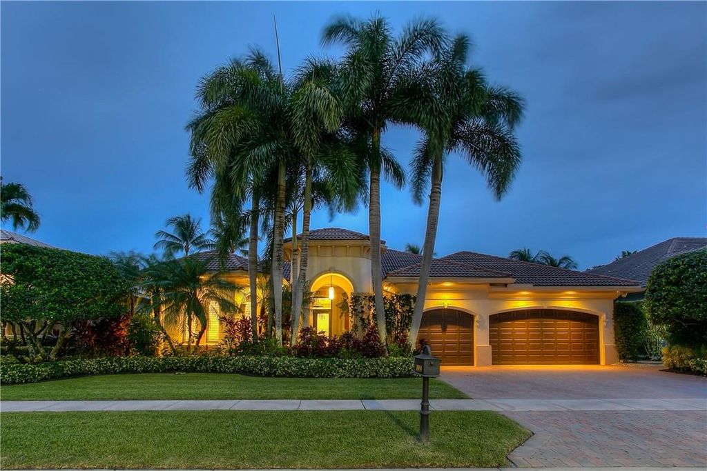 Photo of 11094 Canary Island Ct, Plantation, FL 33324 (MLS # F10386337)