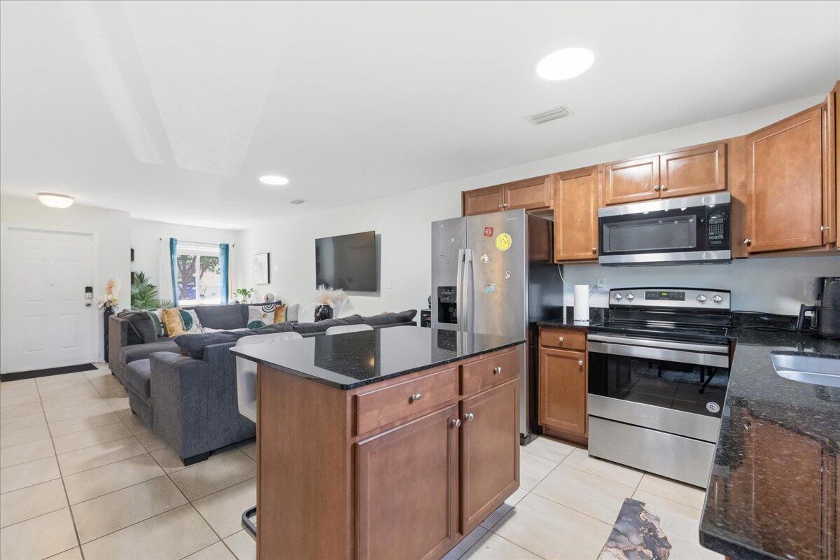 HICKORY PLACE - Residential