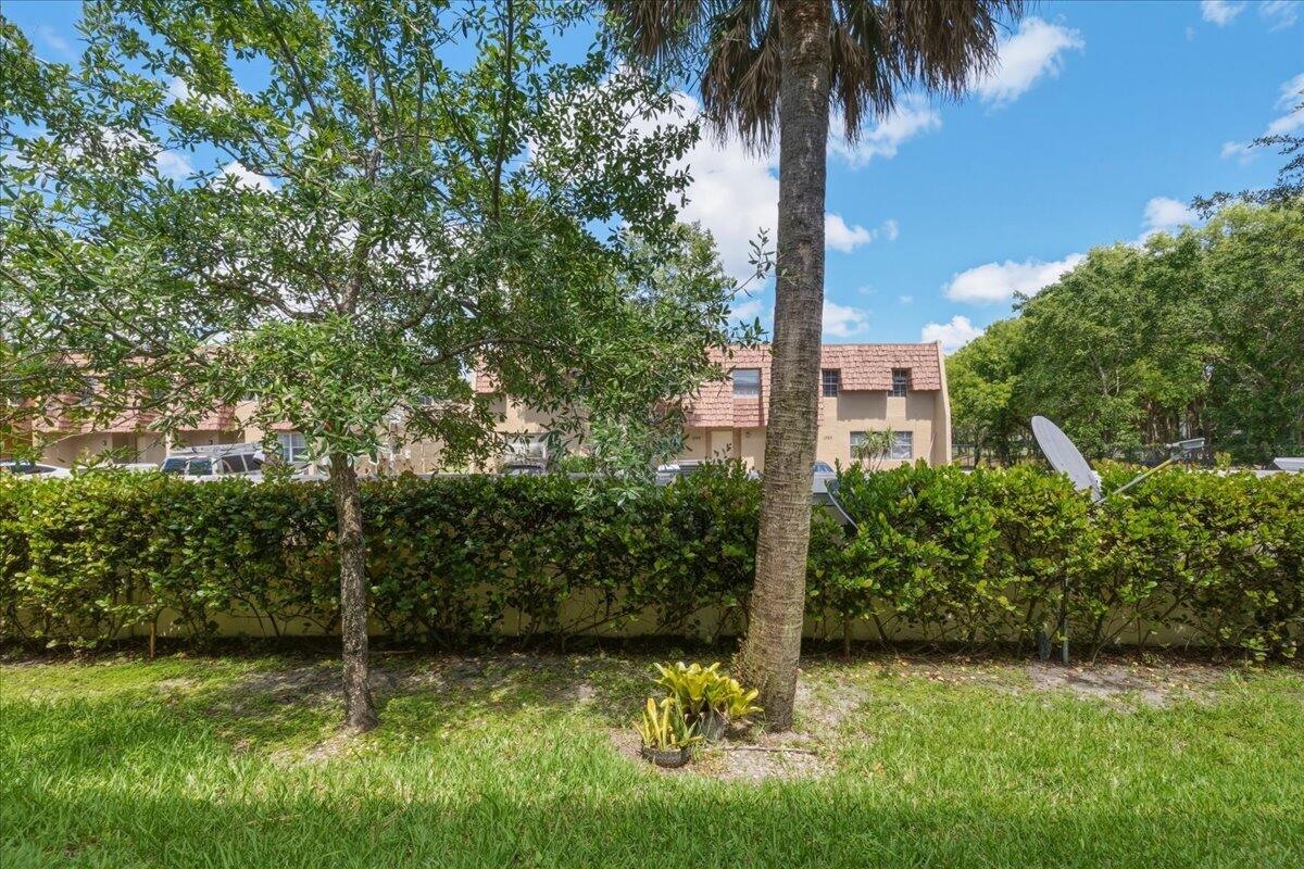 HICKORY PLACE - Residential