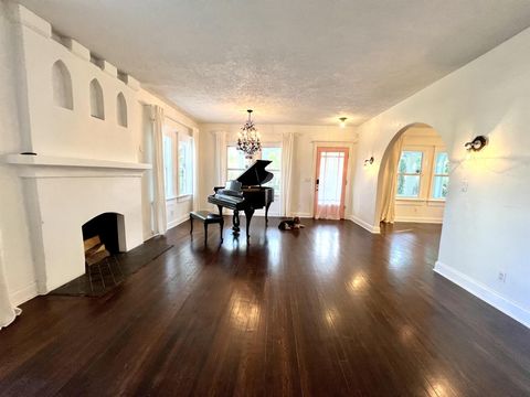 A home in Lake Worth Beach