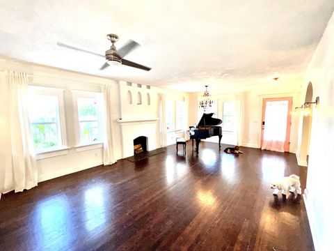 A home in Lake Worth Beach