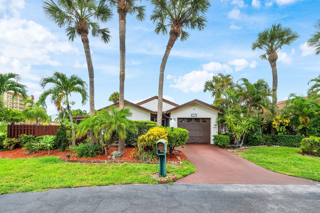 Photo of 6779 Kramer Lane, Lake Worth, FL 33467 (MLS # R11119796)