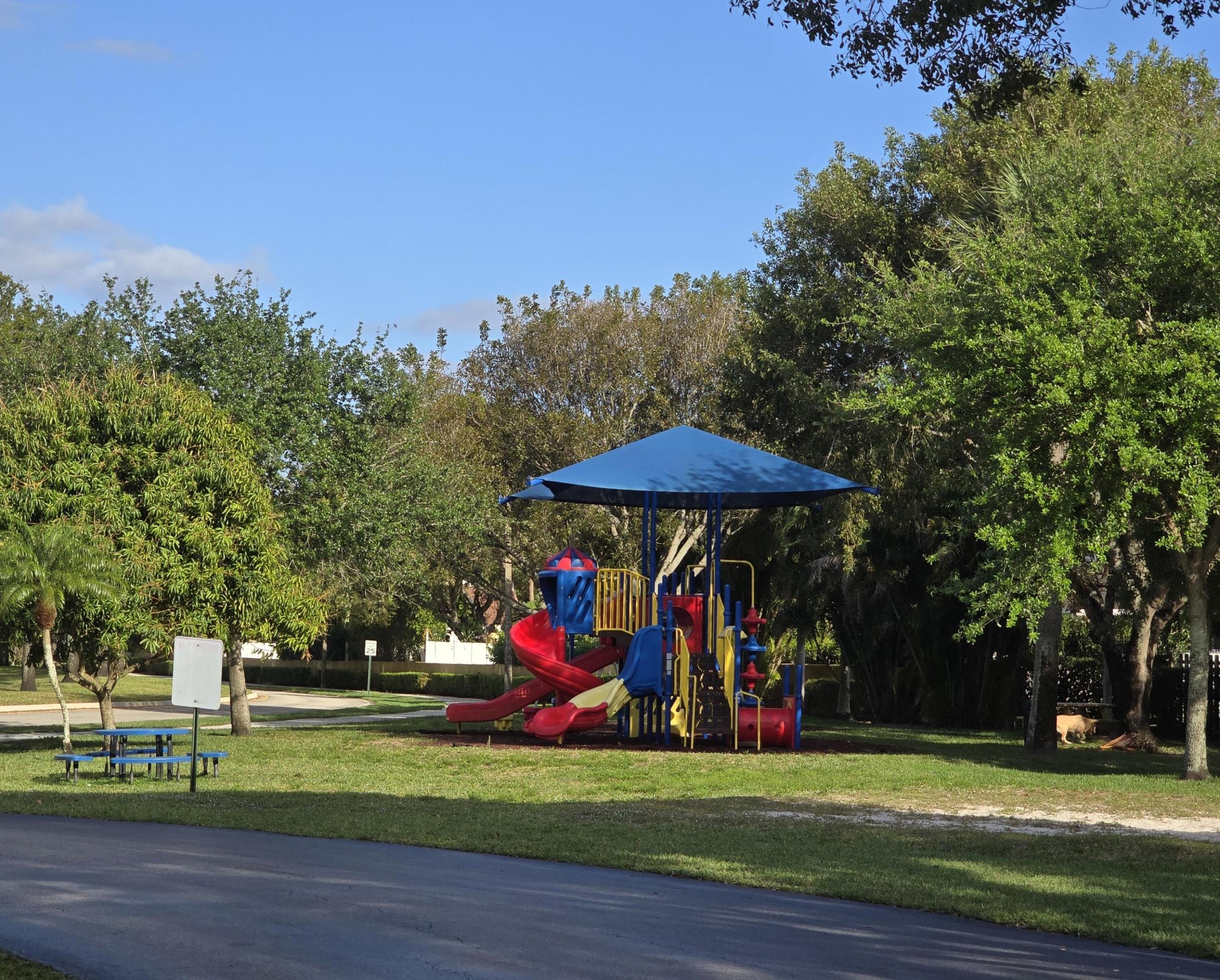 LAWRENCE GROVE 1 REPL - Residential Lease