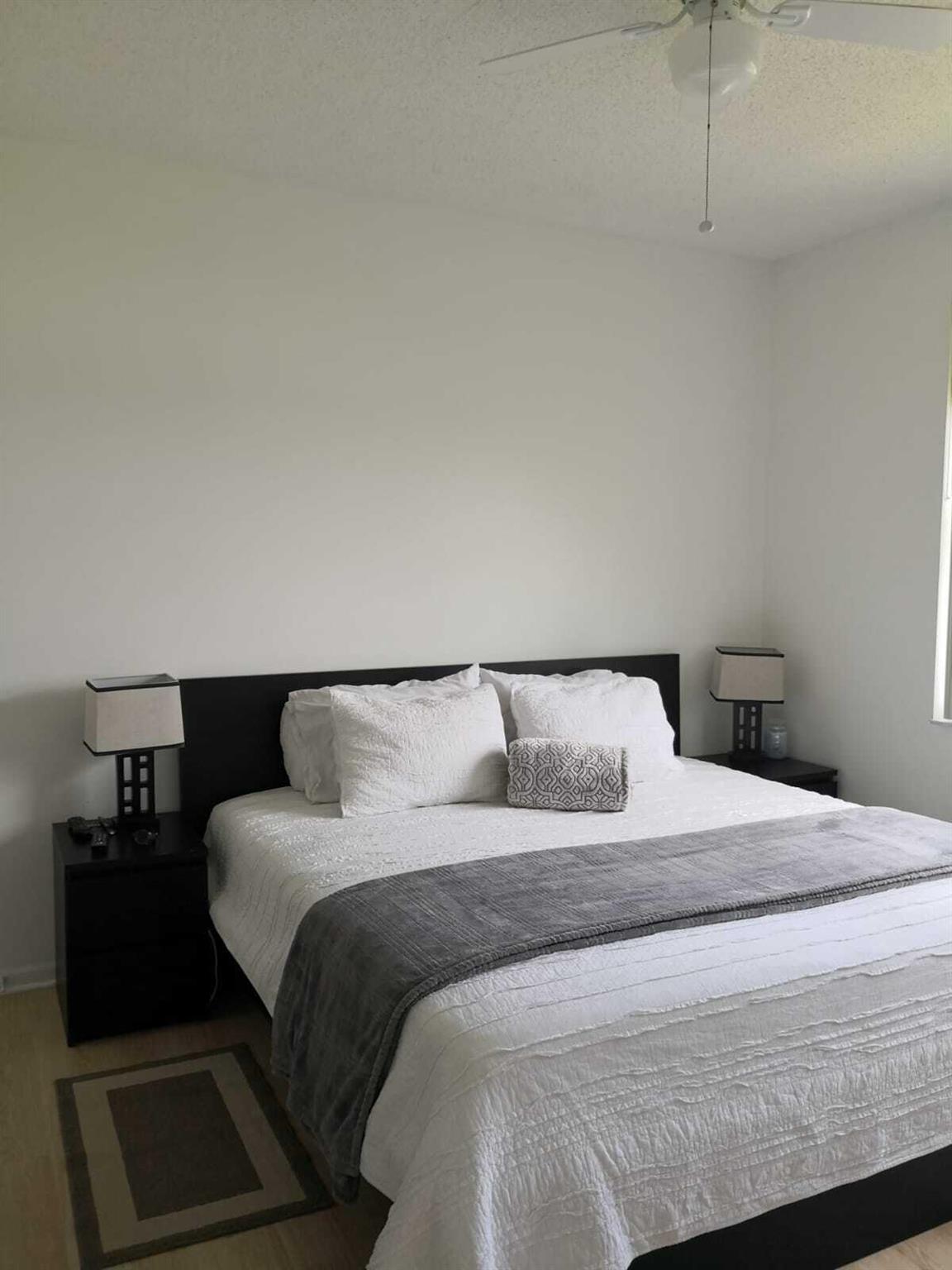 Properties 2100 Greenview Shores Boulevard 523